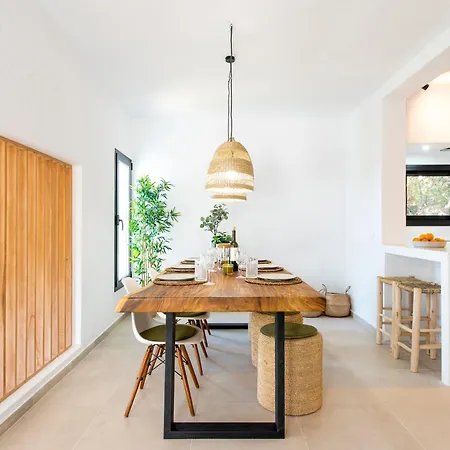 Casa Zita - 6p With Stunning Views فيلة كالا يونغا
